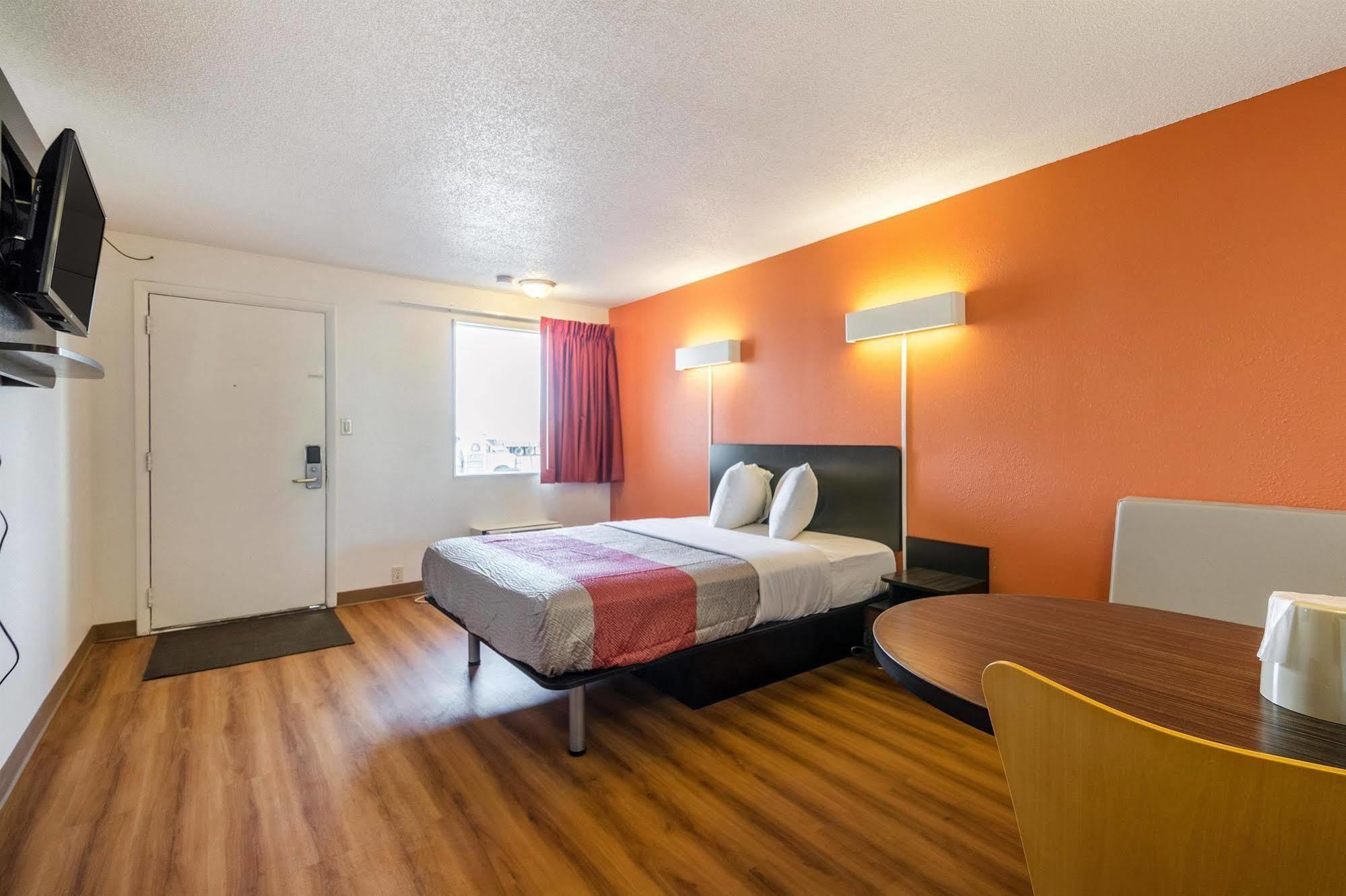 Hotel 465 By Regency Indianapolis Exterior photo
